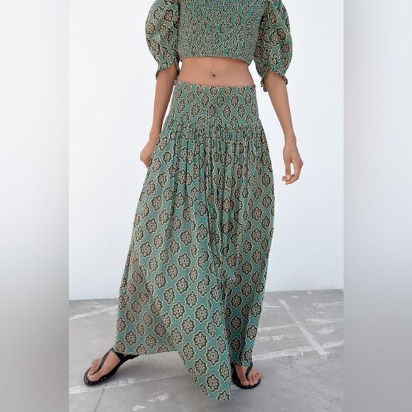 ZARA BOHO SMOCKED LONG PRINTED SKIRT - Picture 2 of 15
